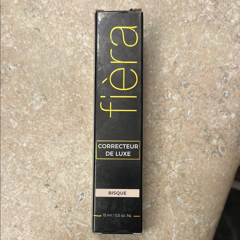 Fiera Luxury Concealer in Bisque